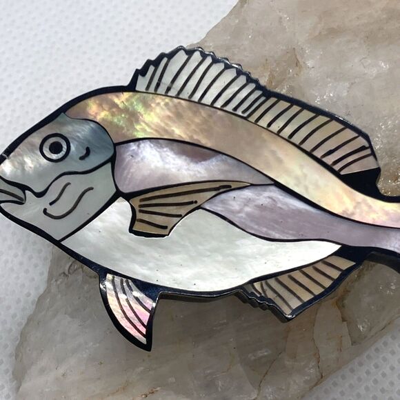 Vintage Scup Porgy Fish Mother of Pearl Inlay Pin Brooch Animal Nature Wildlife - Picture 4 of 9